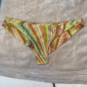 Frankie’s Bikinis XS bottom